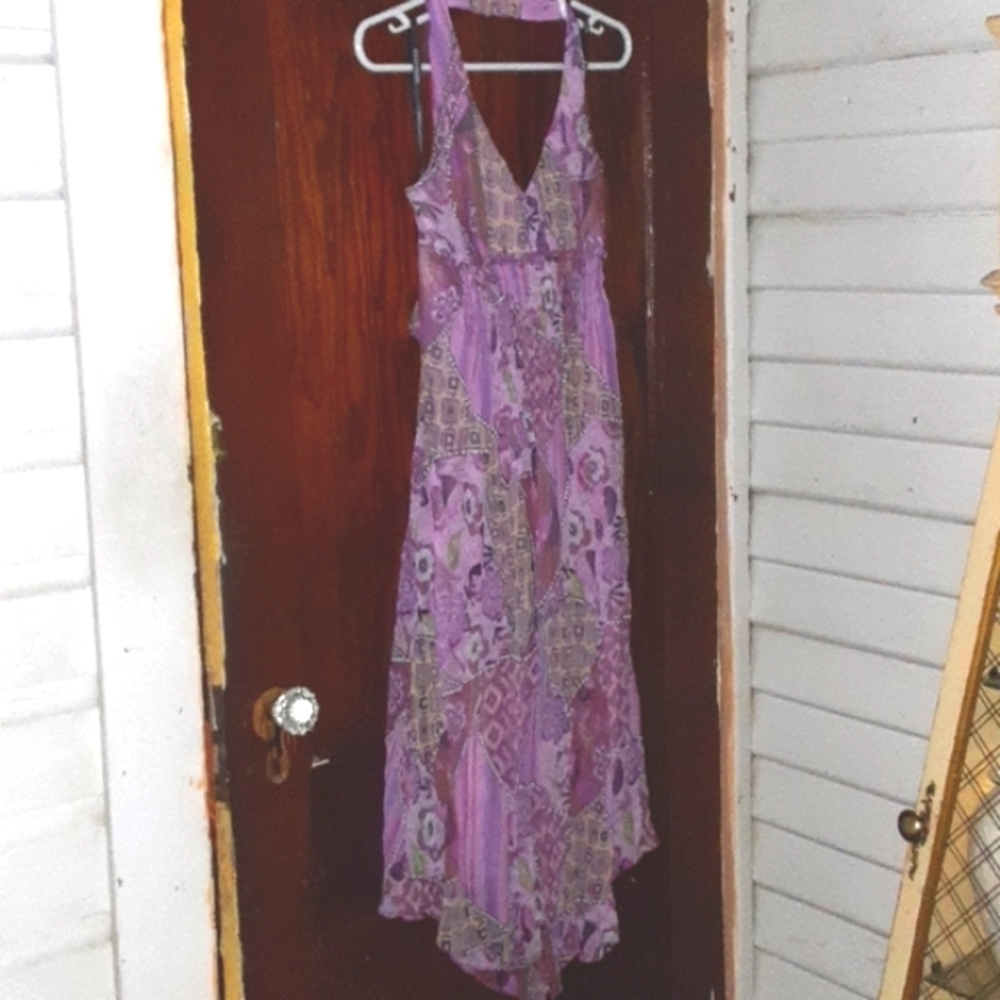 Bisou Bisou sz 10 halter pleated dress EUC
